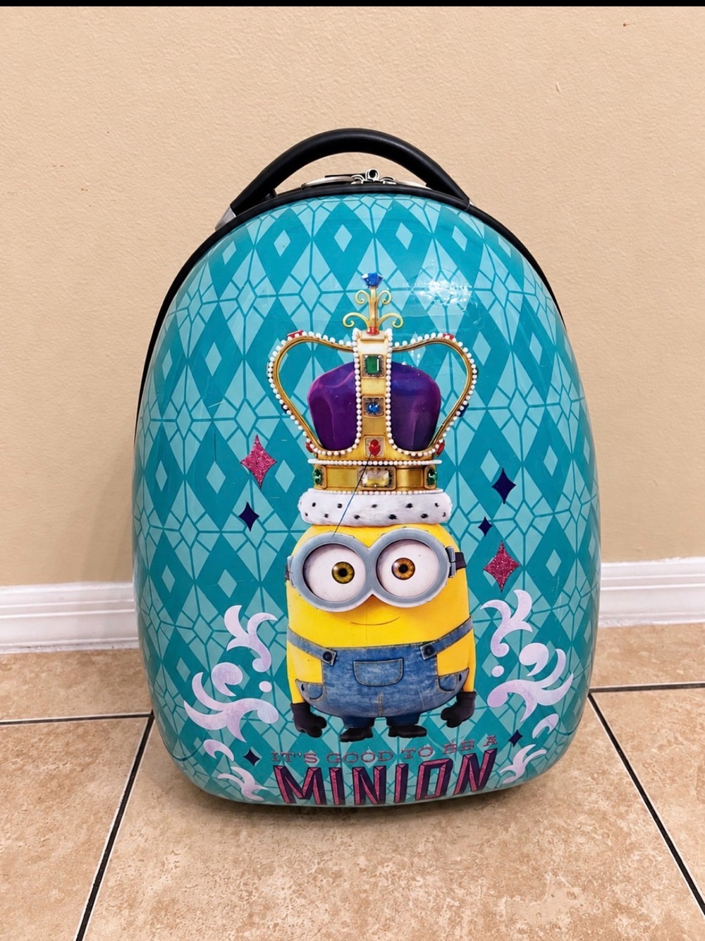 Kids Blue Minions despicable hardshell collectible luggage wheels rare